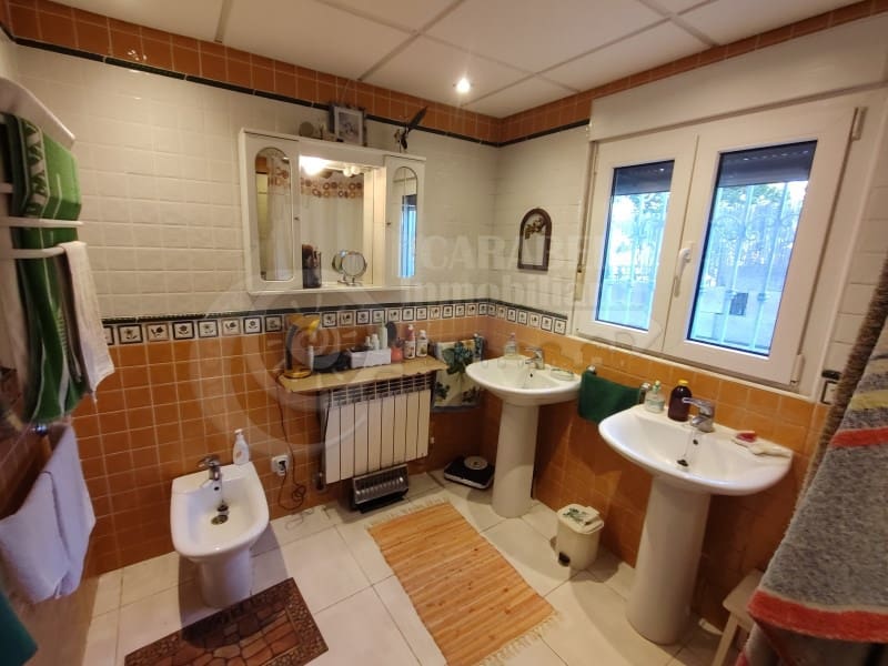 4 bedroom Villa for sale in Peniscola with garage - € 220,000 (Ref: 9437705)