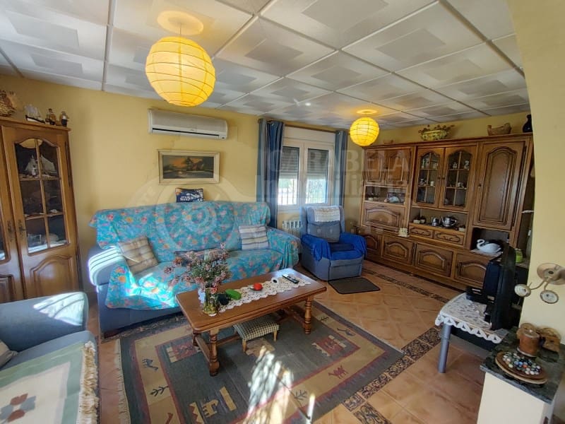 4 bedroom Villa for sale in Peniscola with garage - € 220,000 (Ref: 9437705)