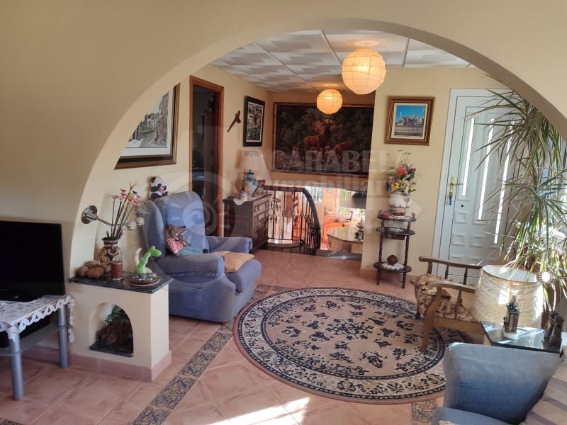 4 bedroom Villa for sale in Peniscola with garage - € 220,000 (Ref: 9437705)