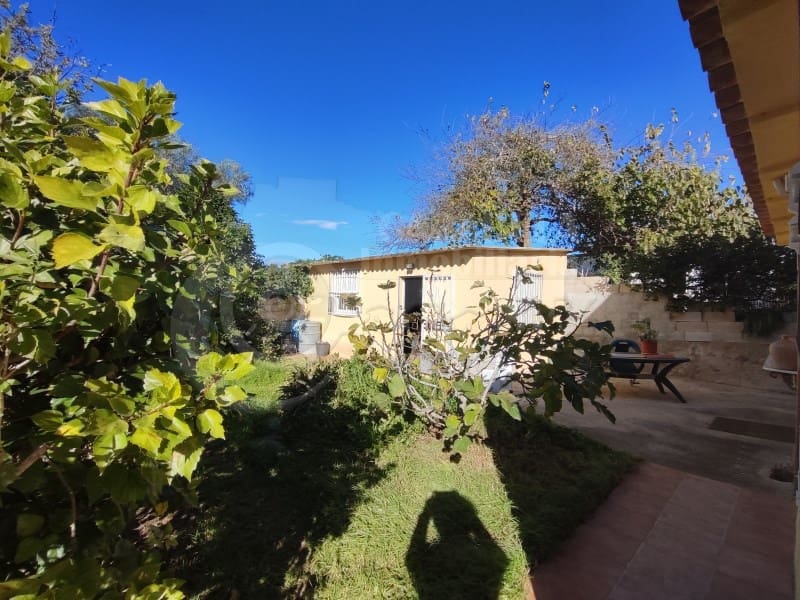 4 bedroom Villa for sale in Peniscola with garage - € 220,000 (Ref: 9437705)