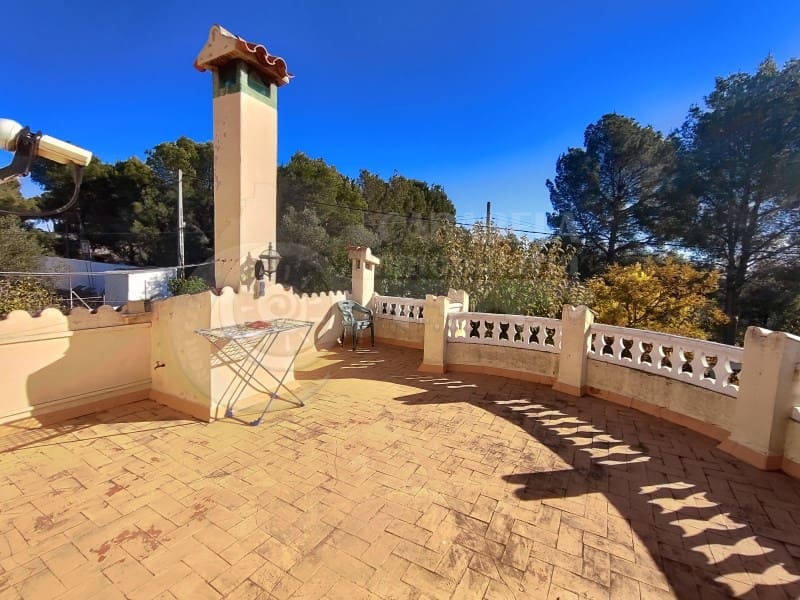 4 bedroom Villa for sale in Peniscola with garage - € 220,000 (Ref: 9437705)
