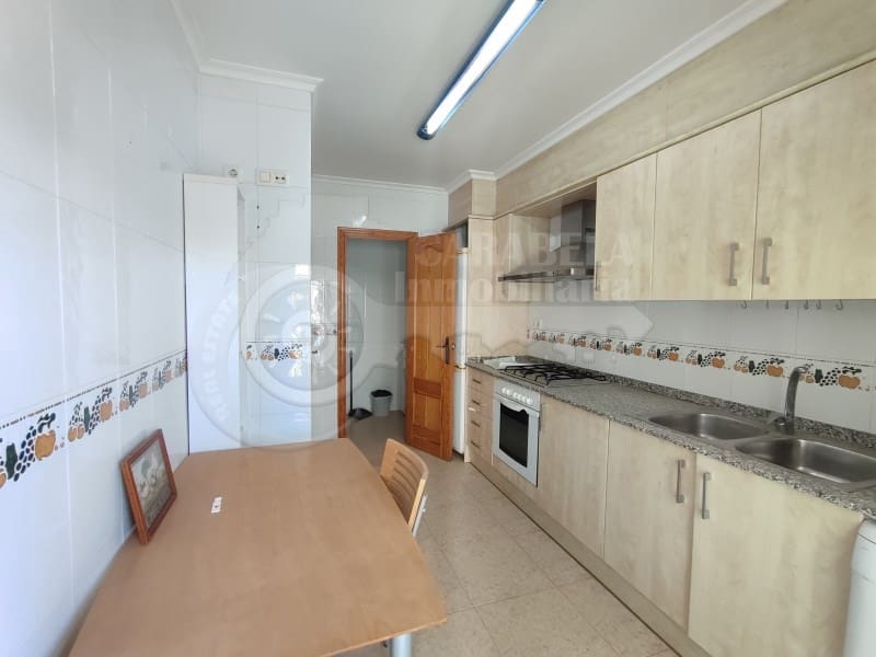 Flat for sale in Vinaros - € 170,000 (Ref: 9504641)
