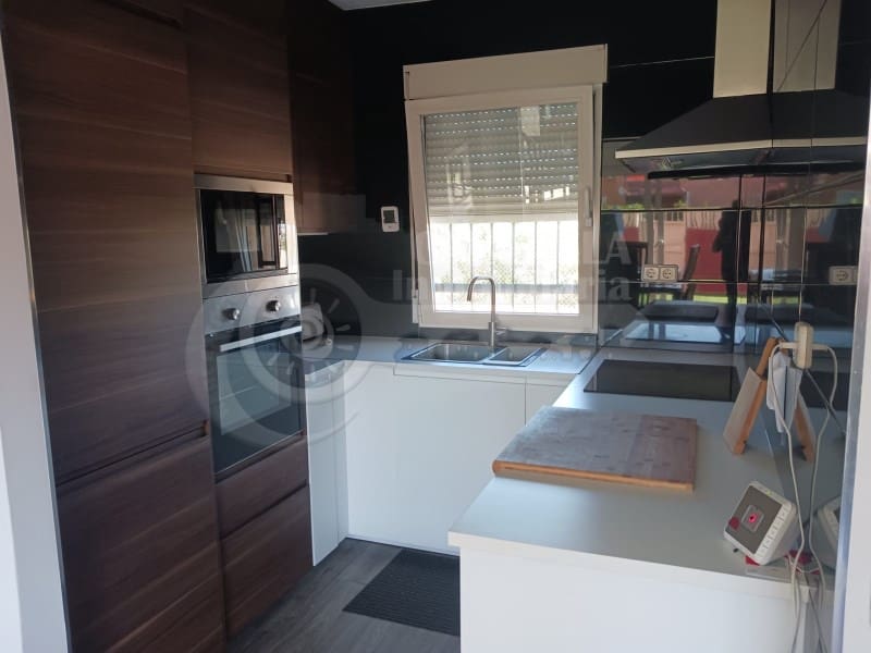 4 slaapkamer Halfvrijstaande villa te koop in Peniscola met zwembad garage - € 219.900 (Ref: 9516060)