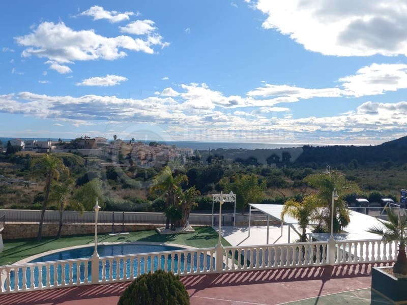 2 bedroom Flat for sale in Peniscola with pool garage - € 205,000 (Ref: 9608016)