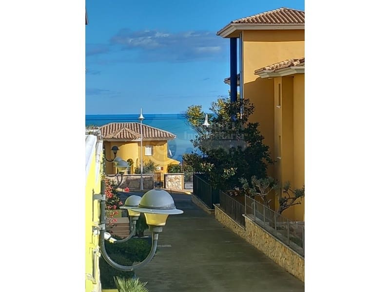 2 bedroom Flat for sale in Peniscola with pool garage - € 205,000 (Ref: 9608016)