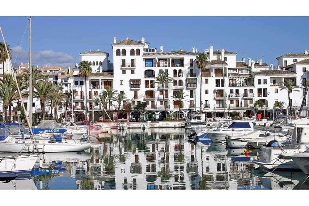 2 quarto Apartamento para venda em La Duquesa / Puerto de la Duquesa com piscina garagem - 270 000 € (Ref: 10026574)