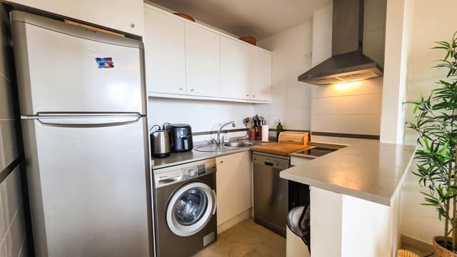 2 quarto Apartamento para venda em La Duquesa / Puerto de la Duquesa, Manilva com piscina garagem - 270 000 € (Ref: 10026574)