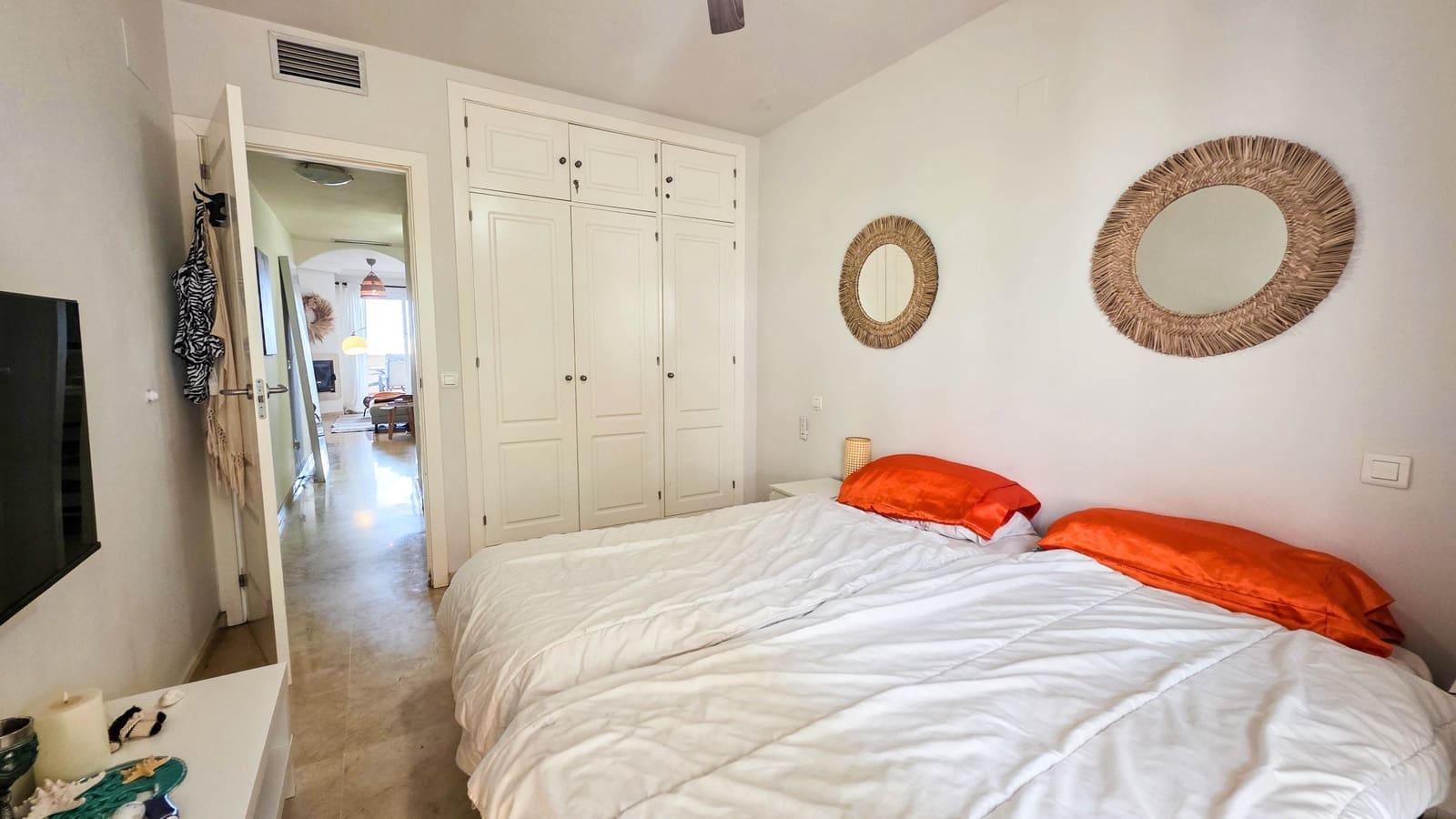 2 quarto Apartamento para venda em La Duquesa / Puerto de la Duquesa com piscina garagem - 270 000 € (Ref: 10026574)