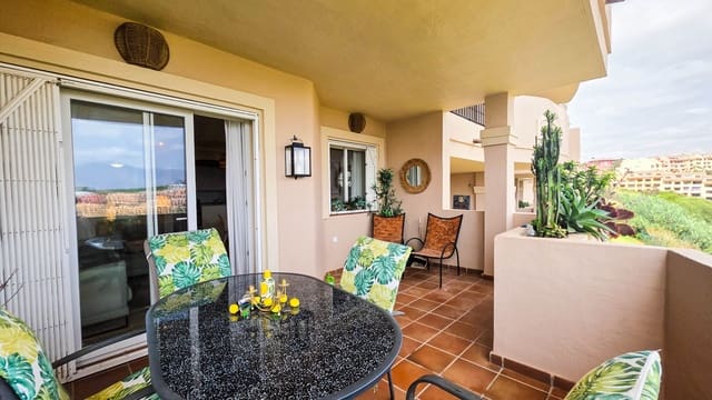 2 quarto Apartamento para venda em La Duquesa / Puerto de la Duquesa, Manilva com piscina garagem - 270 000 € (Ref: 10026574)