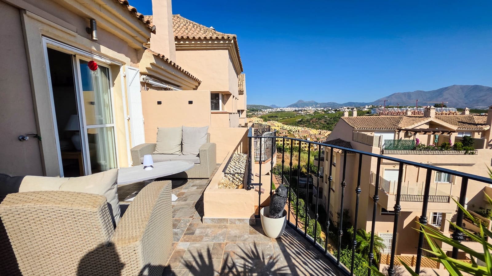 3 Zimmer Penthouse zu verkaufen in La Duquesa / Puerto de la Duquesa mit Pool Garage - 390.000 € (Ref: 10077575)