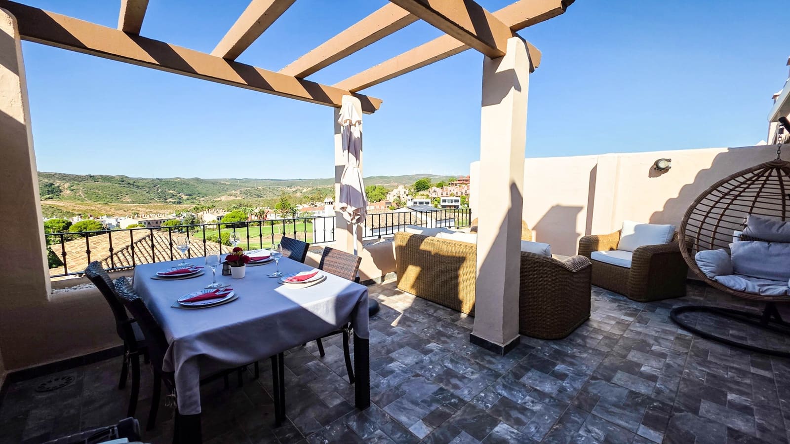 3 Zimmer Penthouse zu verkaufen in La Duquesa / Puerto de la Duquesa mit Pool Garage - 390.000 € (Ref: 10077575)