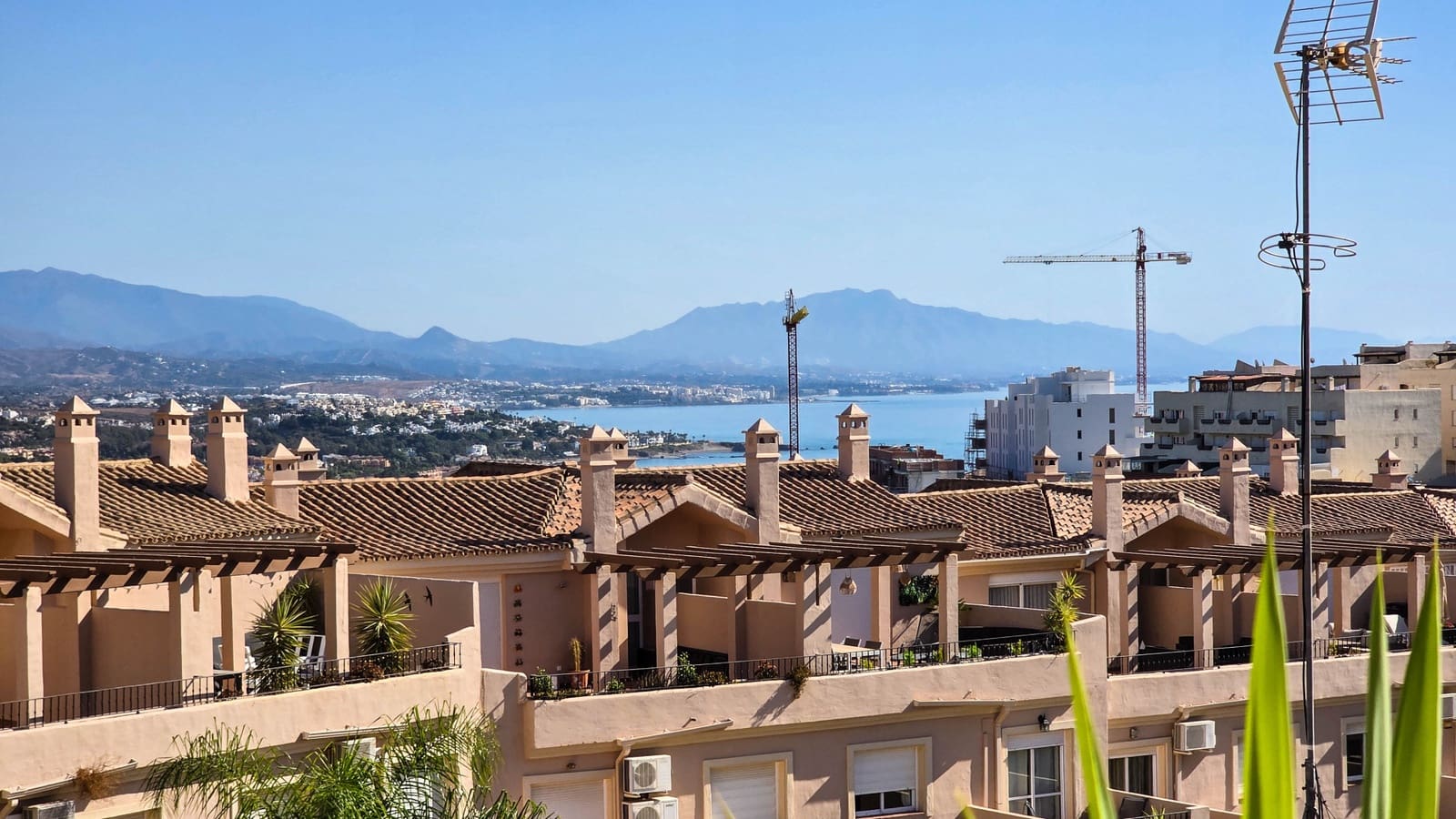 3 Zimmer Penthouse zu verkaufen in La Duquesa / Puerto de la Duquesa mit Pool Garage - 390.000 € (Ref: 10077575)
