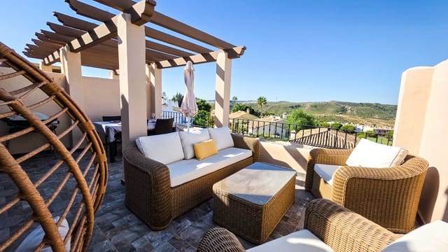 3 Zimmer Penthouse zu verkaufen in La Duquesa / Puerto de la Duquesa, Manilva mit Pool Garage - 390.000 € (Ref: 10077575)