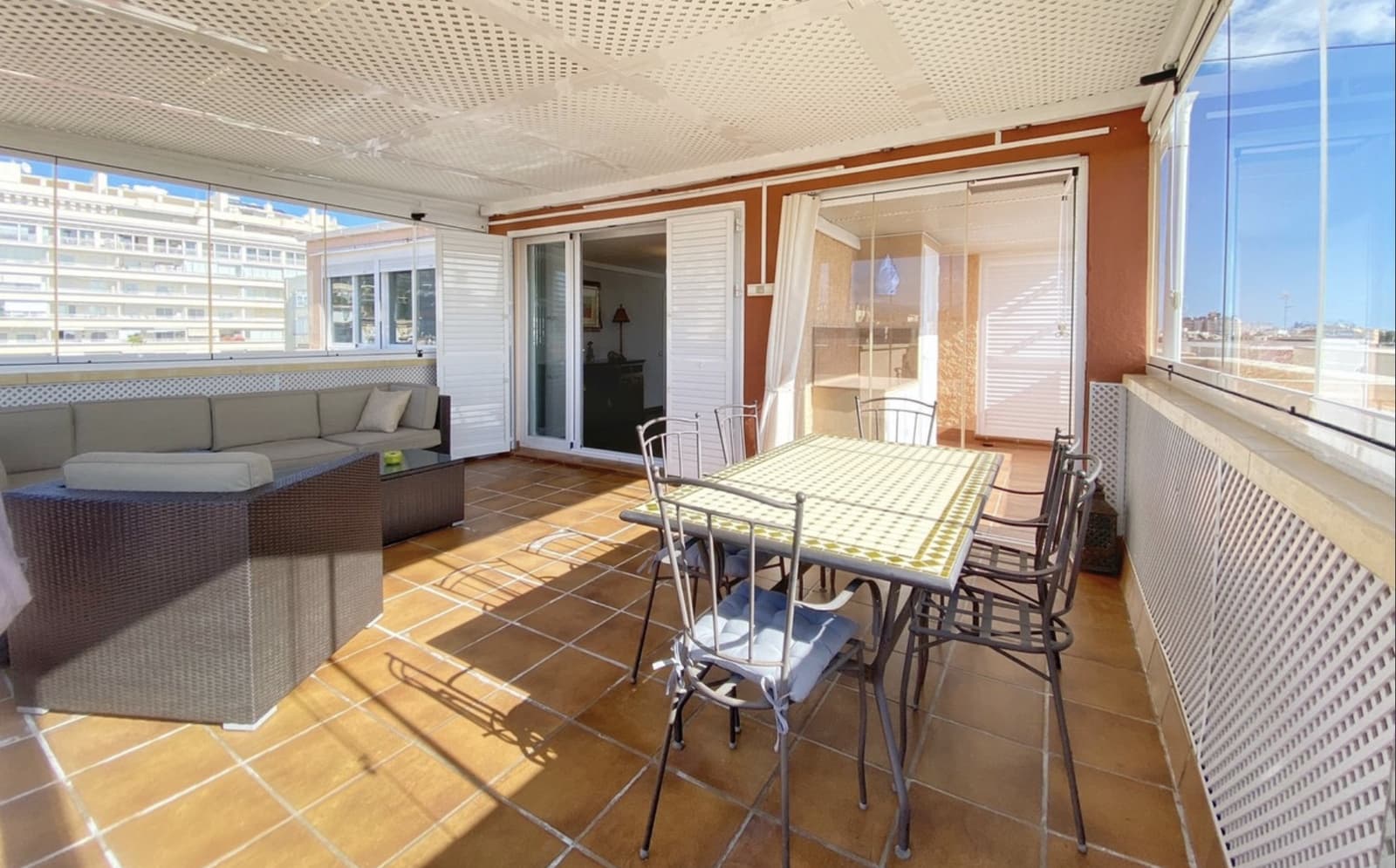 3 quarto Penthouse para venda em Marbella com garagem - 1 150 000 € (Ref: 10165441)