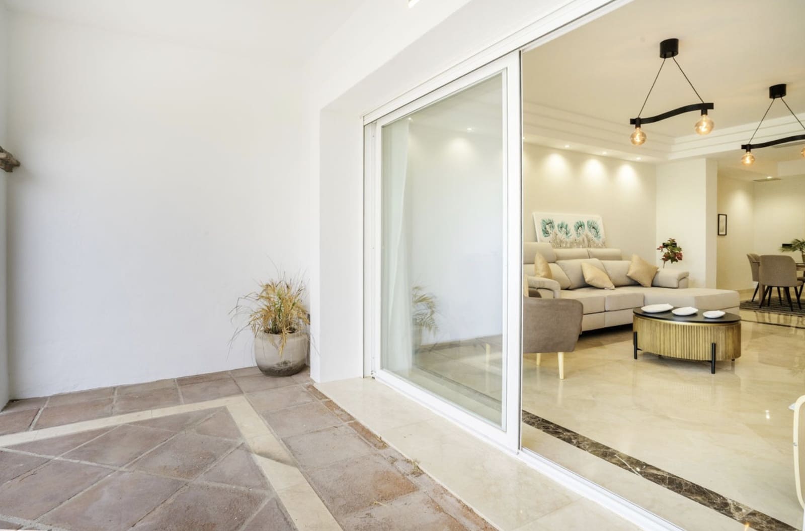 3 chambre Appartement à vendre à Marbella avec piscine garage - 1 020 000 € (Ref: 10165821)