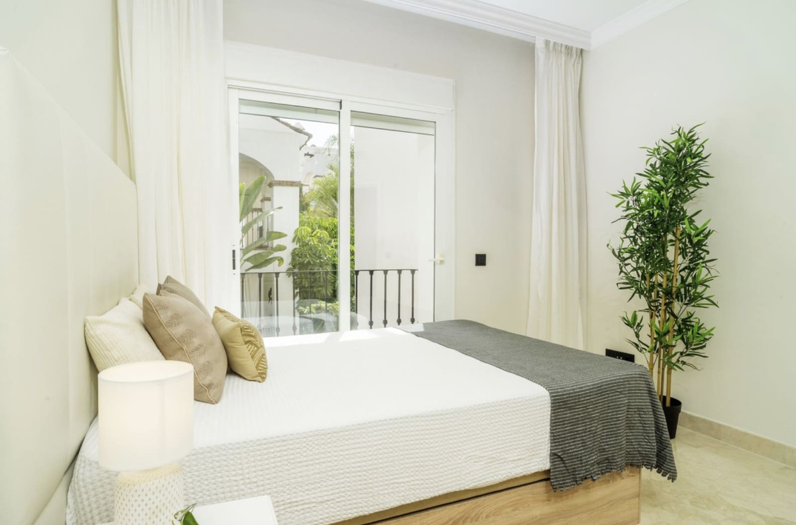 3 chambre Appartement à vendre à Marbella avec piscine garage - 1 020 000 € (Ref: 10165821)
