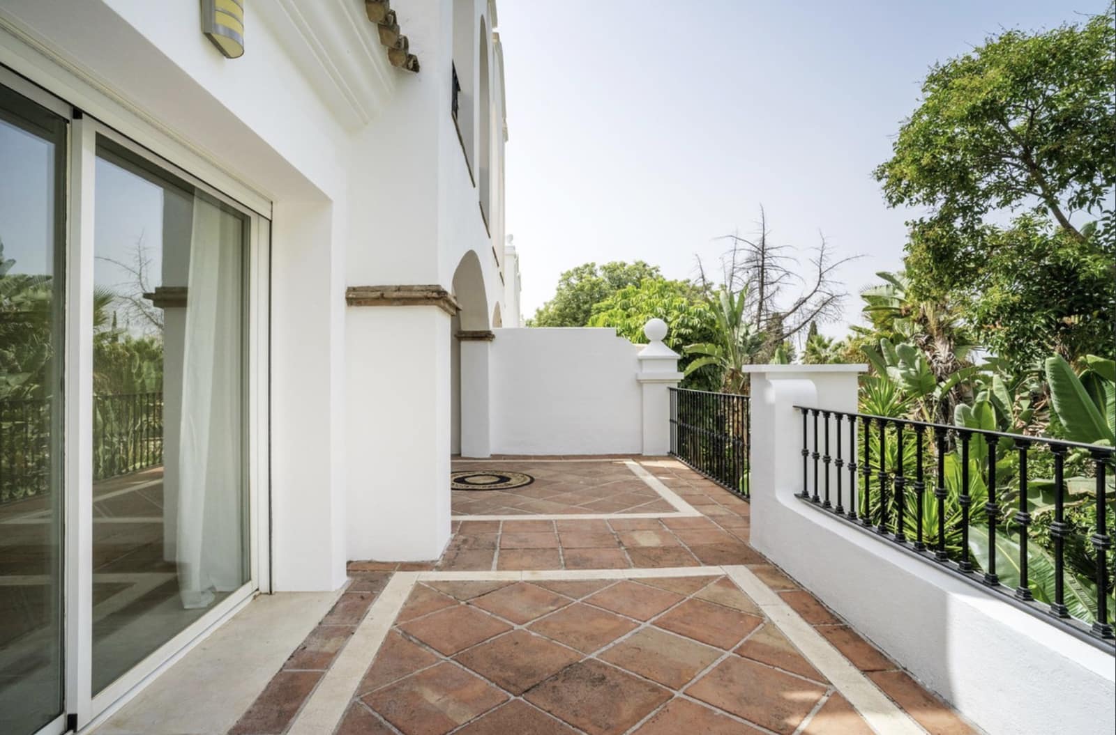 3 chambre Appartement à vendre à Marbella avec piscine garage - 1 020 000 € (Ref: 10165821)