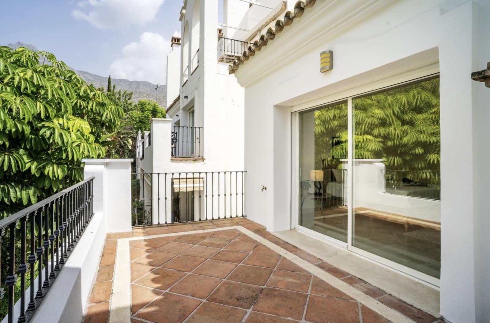 3 chambre Appartement à vendre à Marbella avec piscine garage - 1 020 000 € (Ref: 10165821)