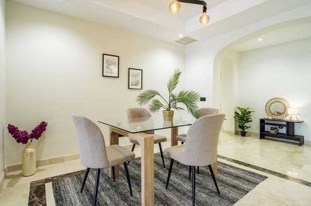 3 bedroom Apartment for sale in Marbella with pool garage - € 1,020,000 (Ref: 10165821)