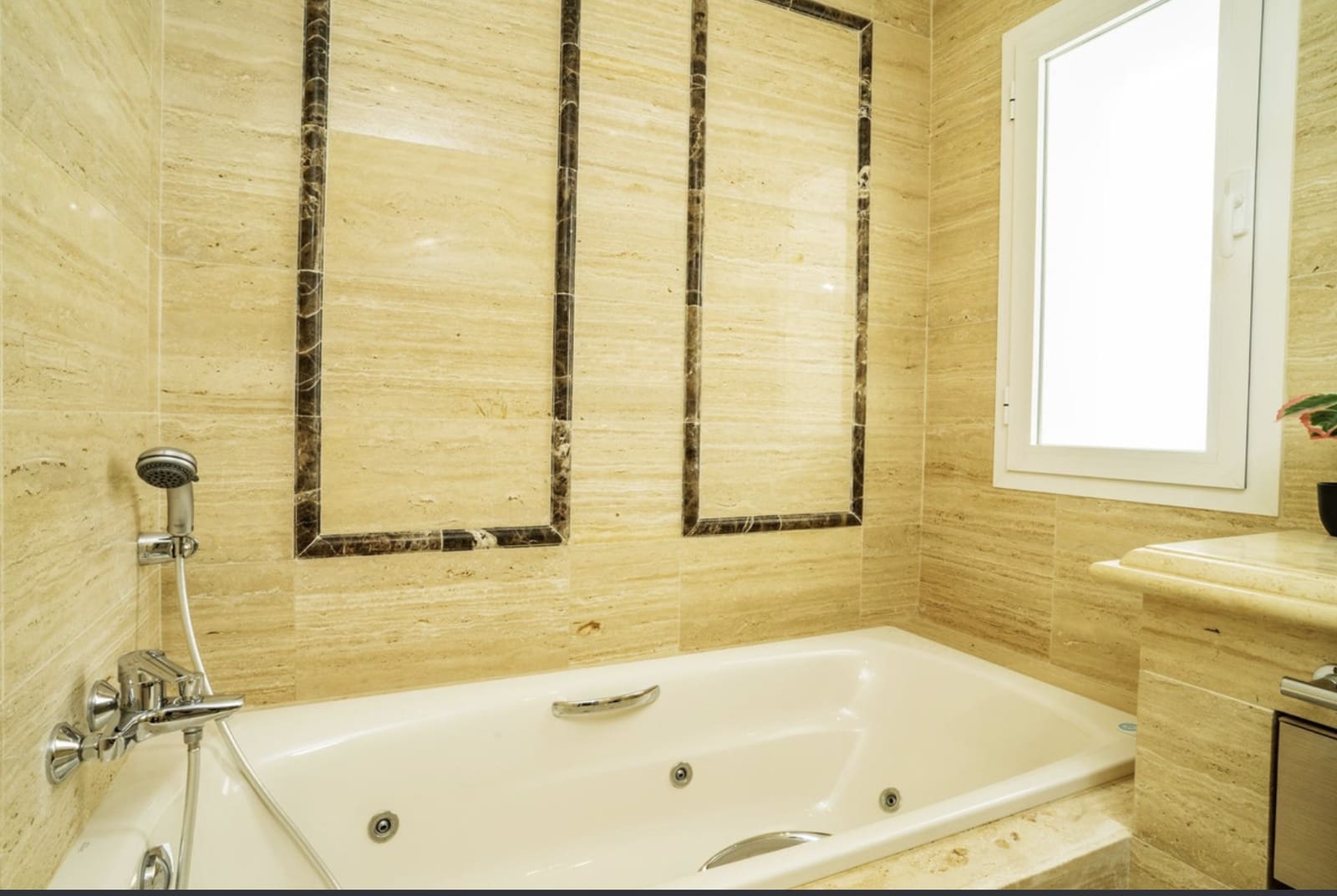 3 chambre Appartement à vendre à Marbella avec piscine garage - 1 020 000 € (Ref: 10165821)