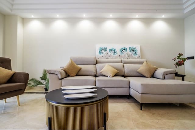 3 bedroom Apartment for sale in Marbella with pool garage - € 1,020,000 (Ref: 10165821)