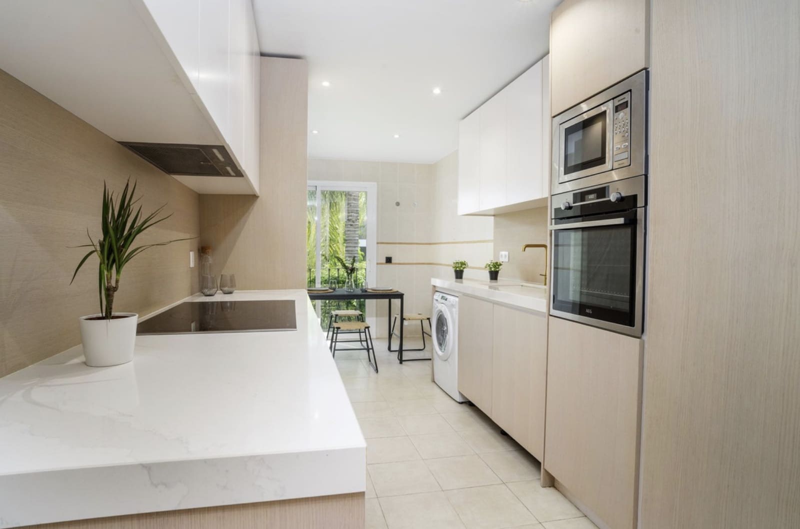 3 chambre Appartement à vendre à Marbella avec piscine garage - 1 020 000 € (Ref: 10165821)
