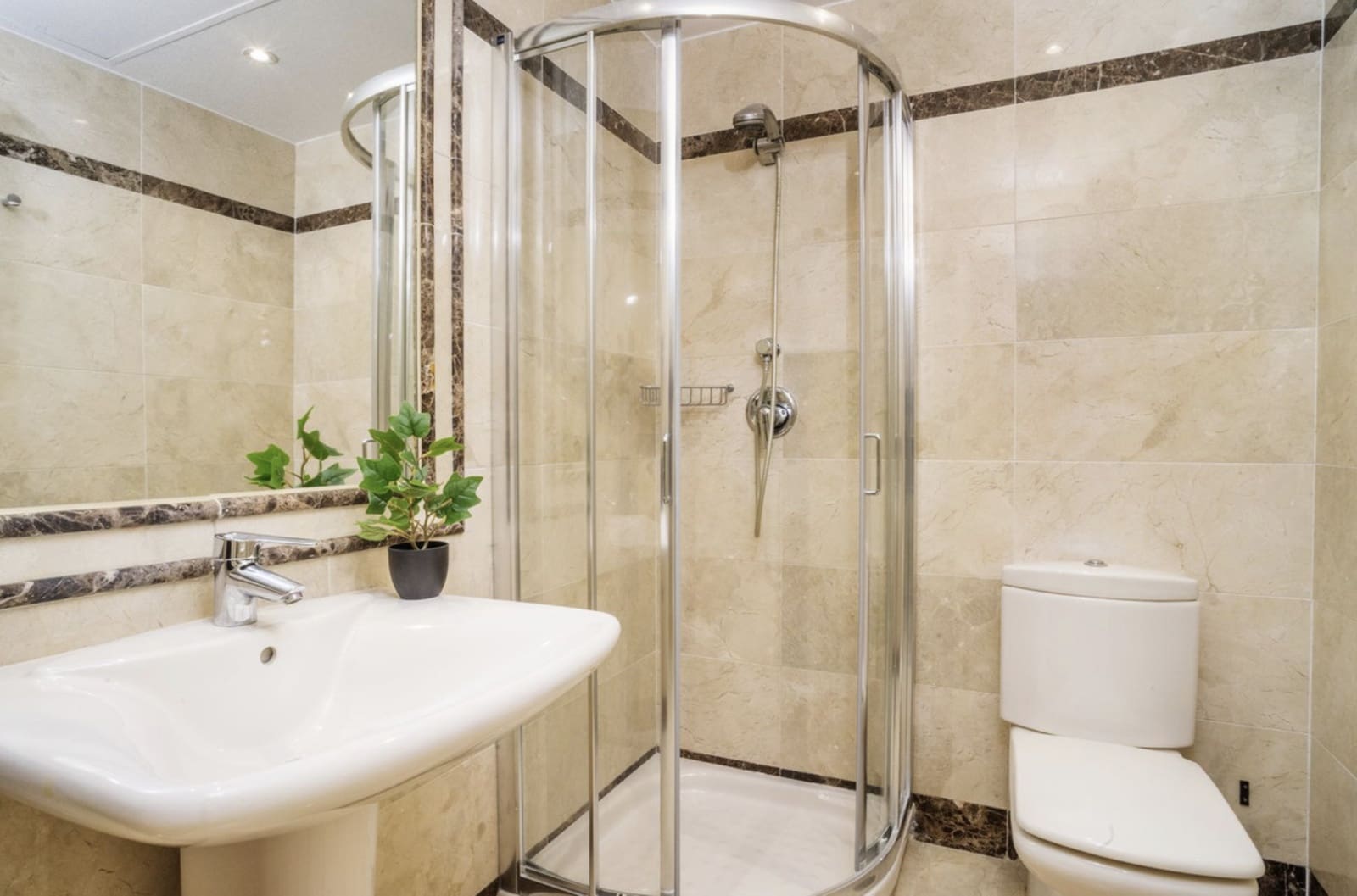 3 chambre Appartement à vendre à Marbella avec piscine garage - 1 020 000 € (Ref: 10165821)