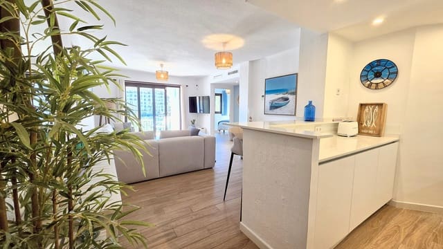 2 bedroom Apartment for sale in La Duquesa / Puerto de la Duquesa, Manilva with garage - € 395,000 (Ref: 10167921)