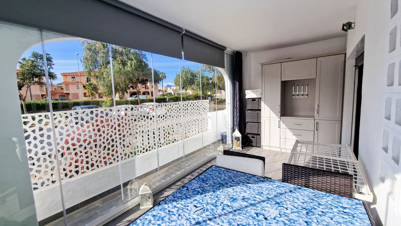 2 sypialnia Apartament na sprzedaż w La Duquesa / Puerto de la Duquesa z basenem garażem - 295 000 € (Ref: 8176733)