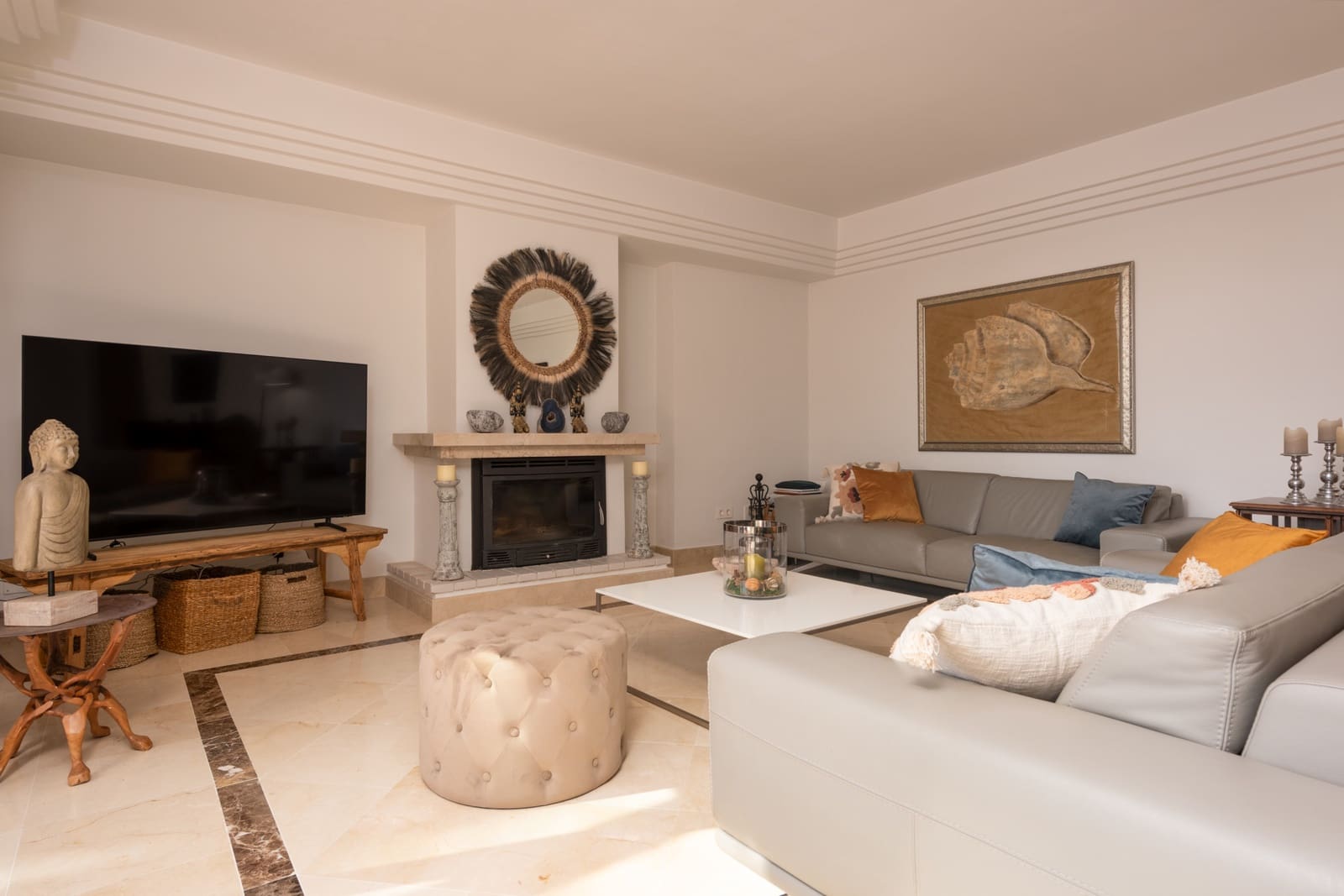 3 bedroom Penthouse for sale in Nueva Andalucia with pool garage - € 1,895,000 (Ref: 8633854)