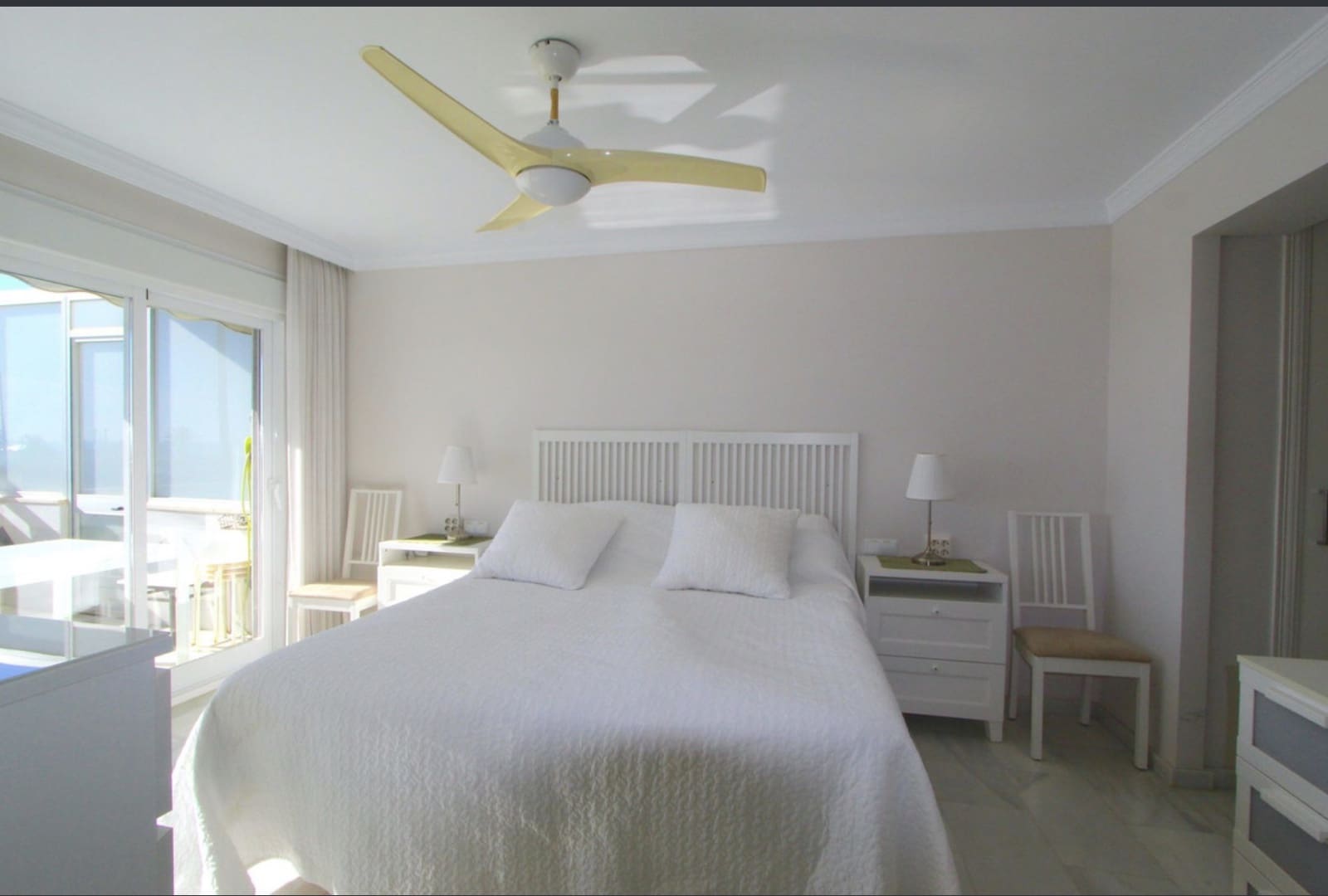 3 bedroom Apartment for sale in Marbella - € 1,200,000 (Ref: 8695653)