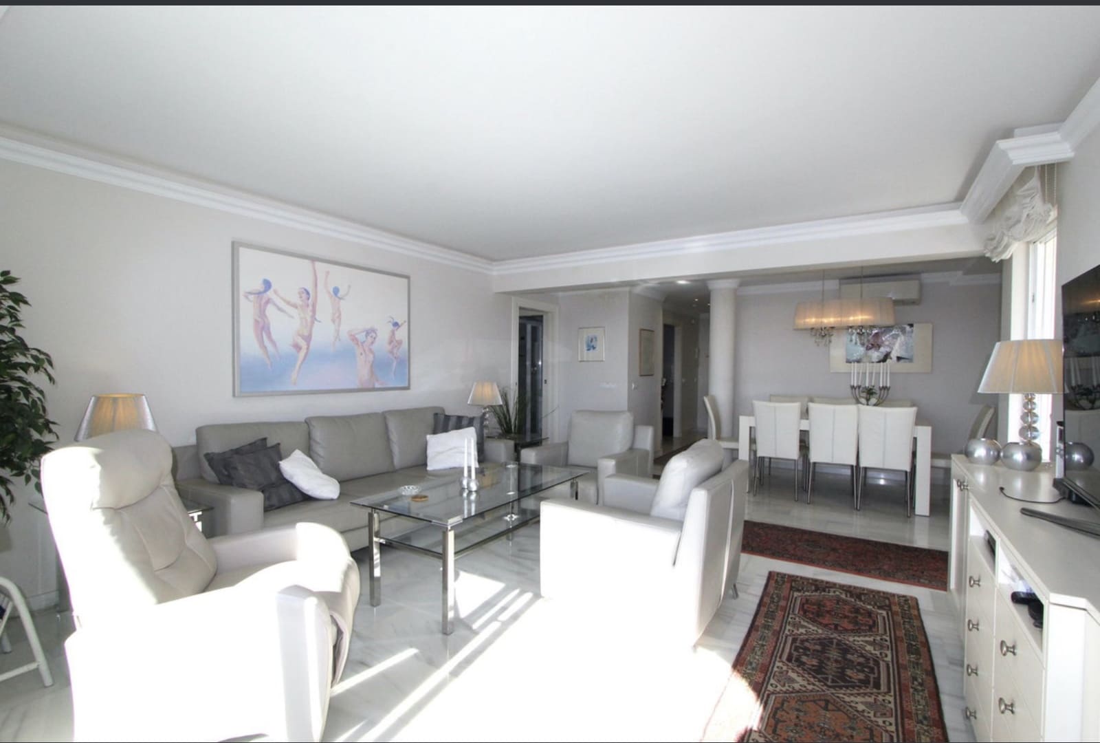 3 bedroom Apartment for sale in Marbella - € 1,200,000 (Ref: 8695653)