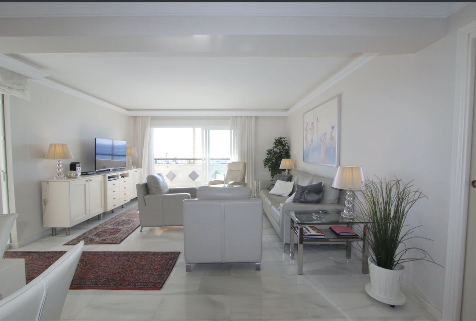 3 bedroom Apartment for sale in Marbella - € 1,200,000 (Ref: 8695653)