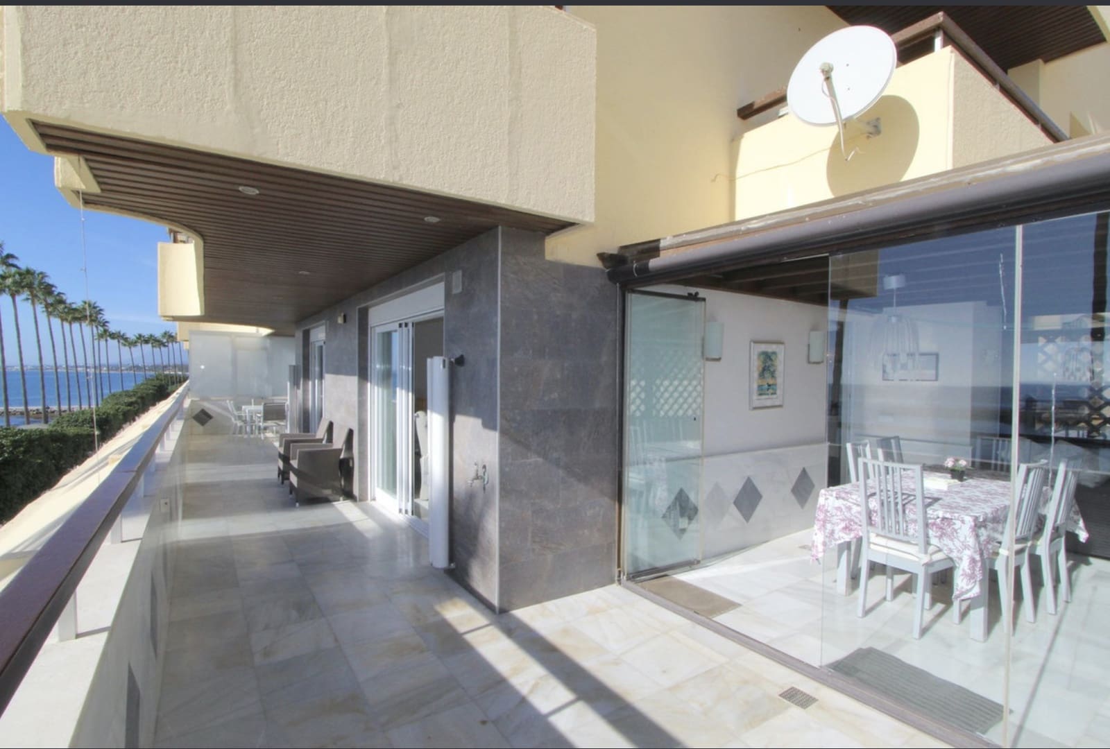 3 bedroom Apartment for sale in Marbella - € 1,200,000 (Ref: 8695653)