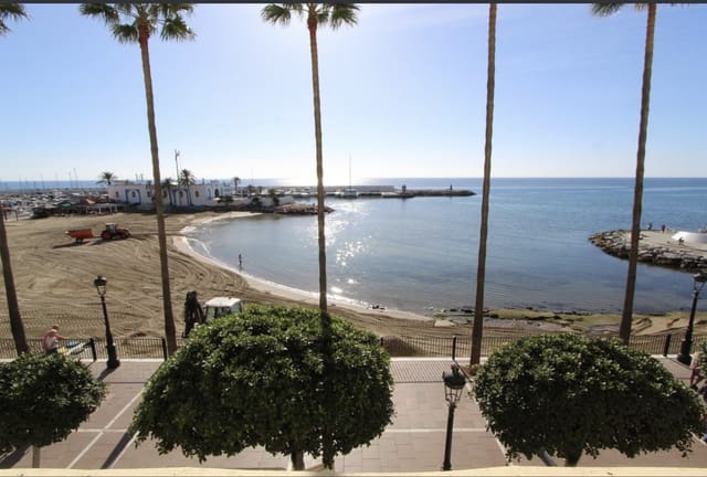 Apartamento de 3 habitaciones en Marbella en venta - 1.200.000 € (Ref: 8695653)