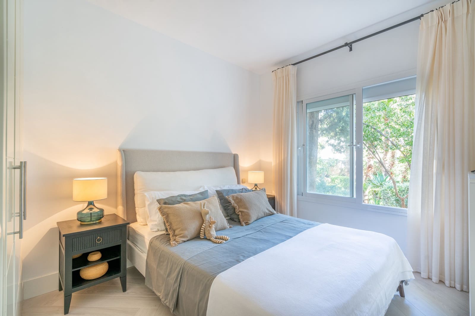 Apartamento de 3 habitaciones en Casares en venta con piscina garaje - 610.000 € (Ref: 8816521)