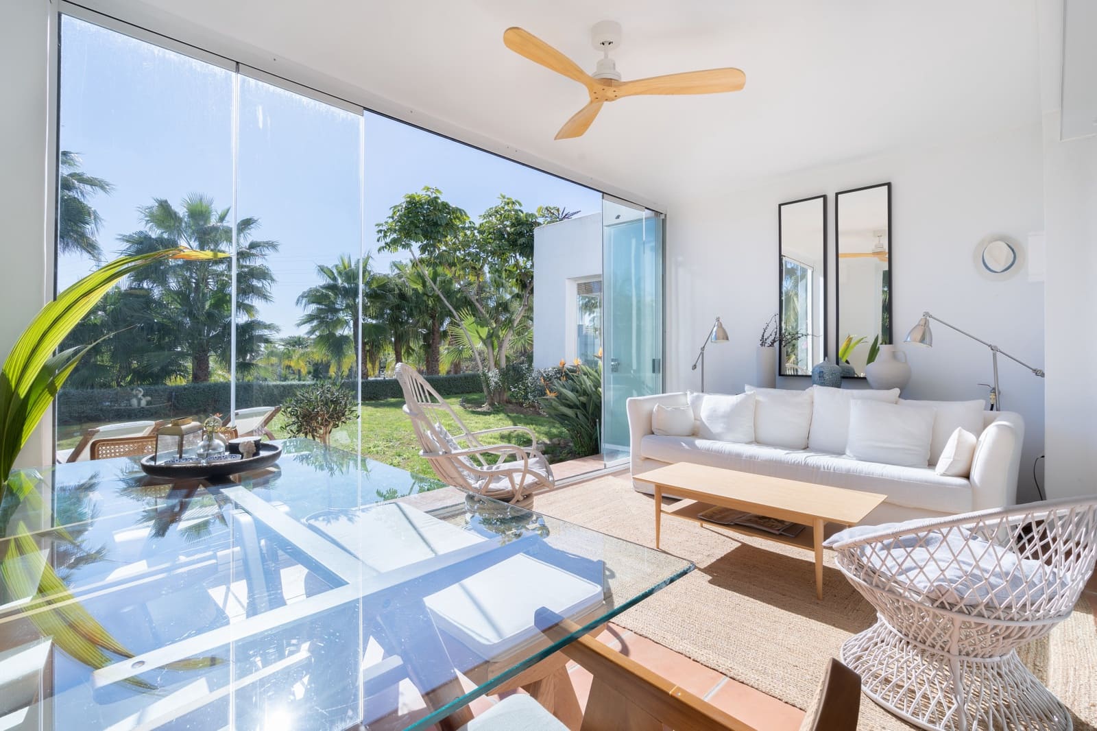 Apartamento de 3 habitaciones en Casares en venta con piscina garaje - 610.000 € (Ref: 8816521)