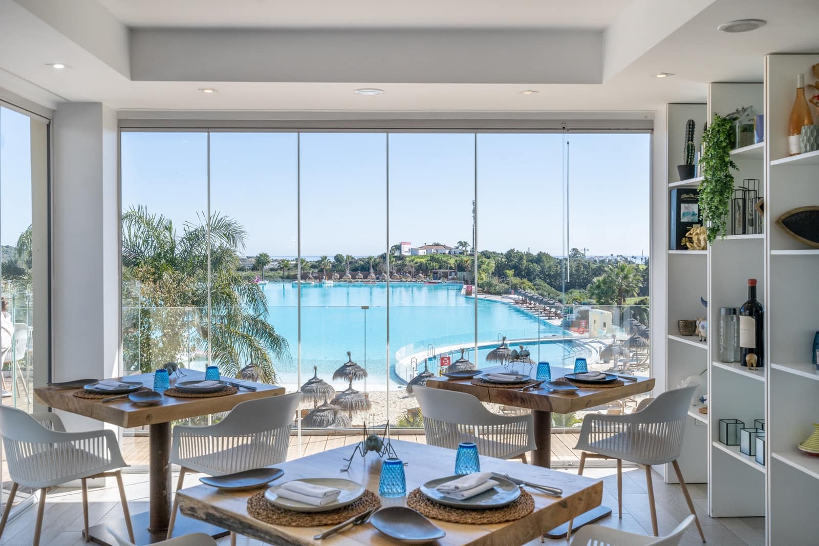 Apartamento de 3 habitaciones en Casares en venta con piscina garaje - 610.000 € (Ref: 8816521)