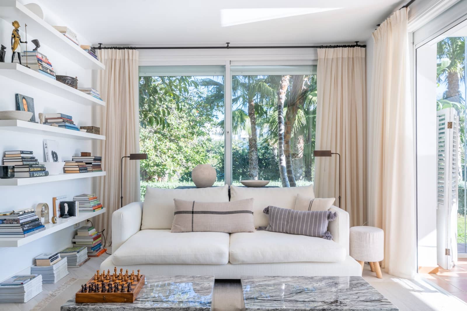 Apartamento de 3 habitaciones en Casares en venta con piscina garaje - 610.000 € (Ref: 8816521)