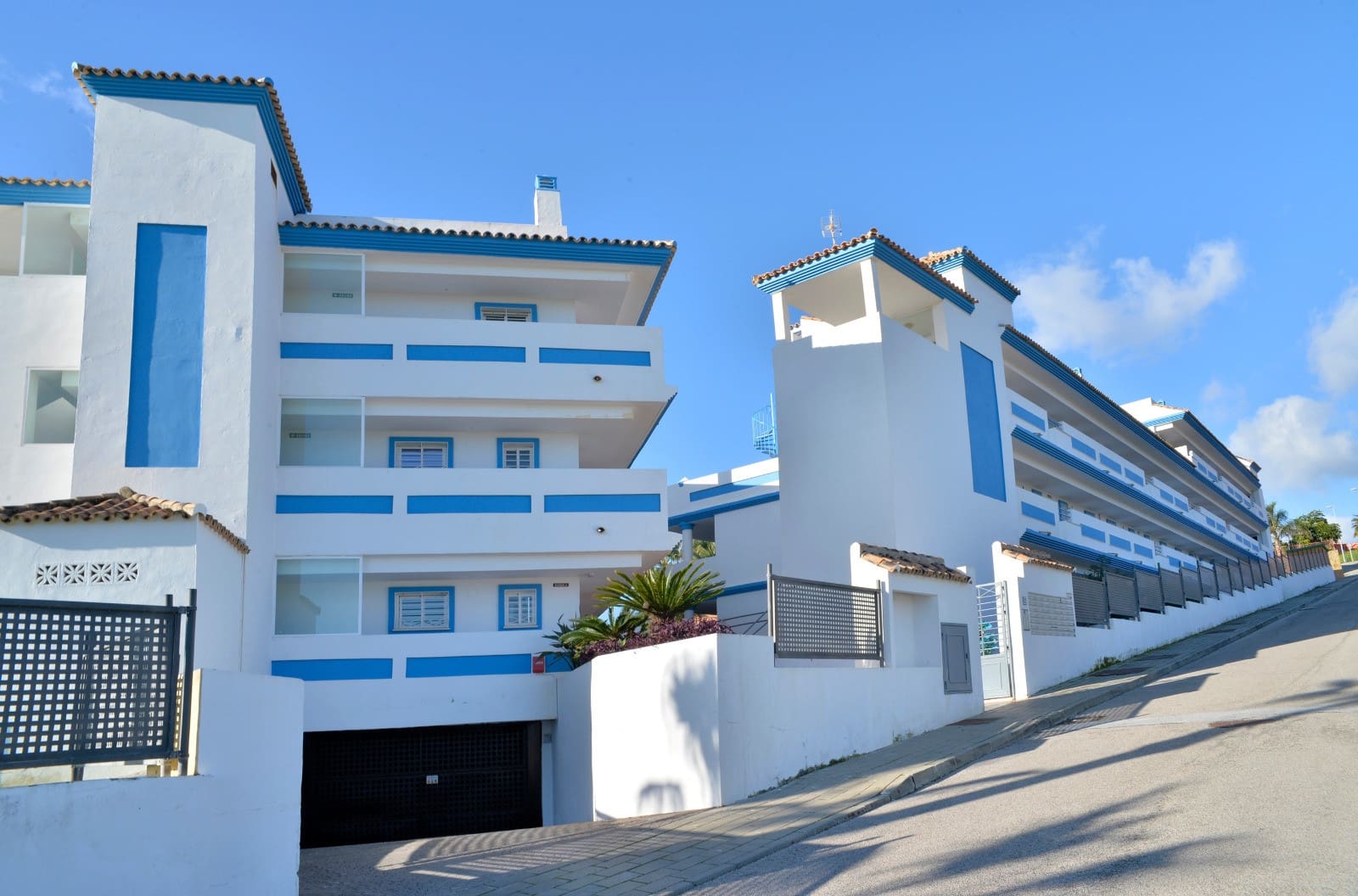 2 sovrum Takvåning till salu i Estepona med pool garage - 350 000 € (Ref: 8931160)