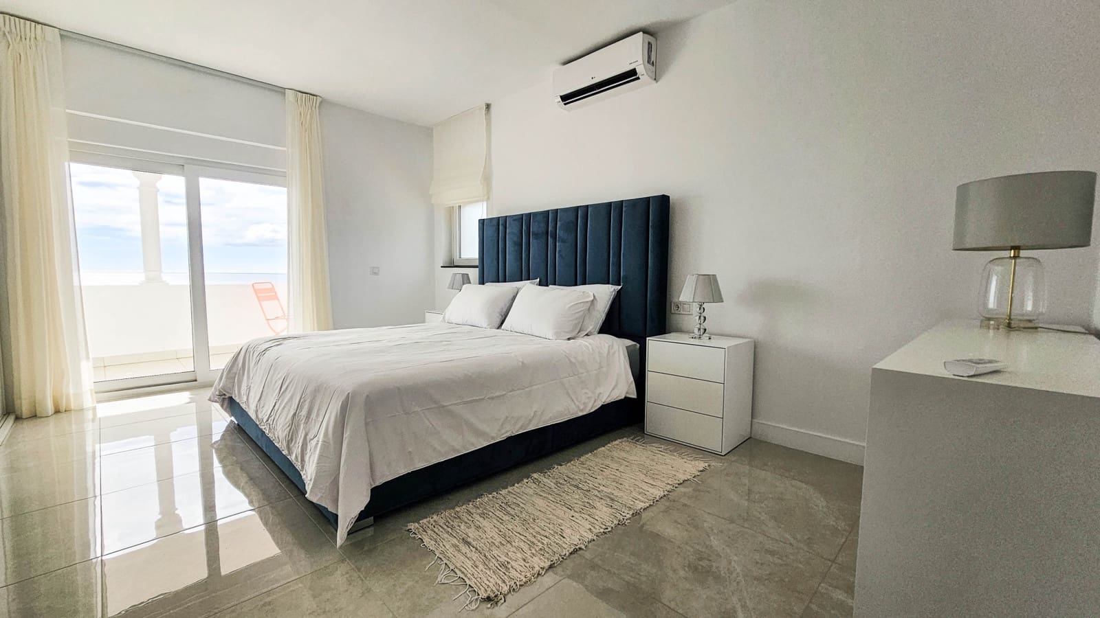 4 chambre Villa/Maison à vendre à La Duquesa / Puerto de la Duquesa avec piscine - 1 100 000 € (Ref: 8938223)