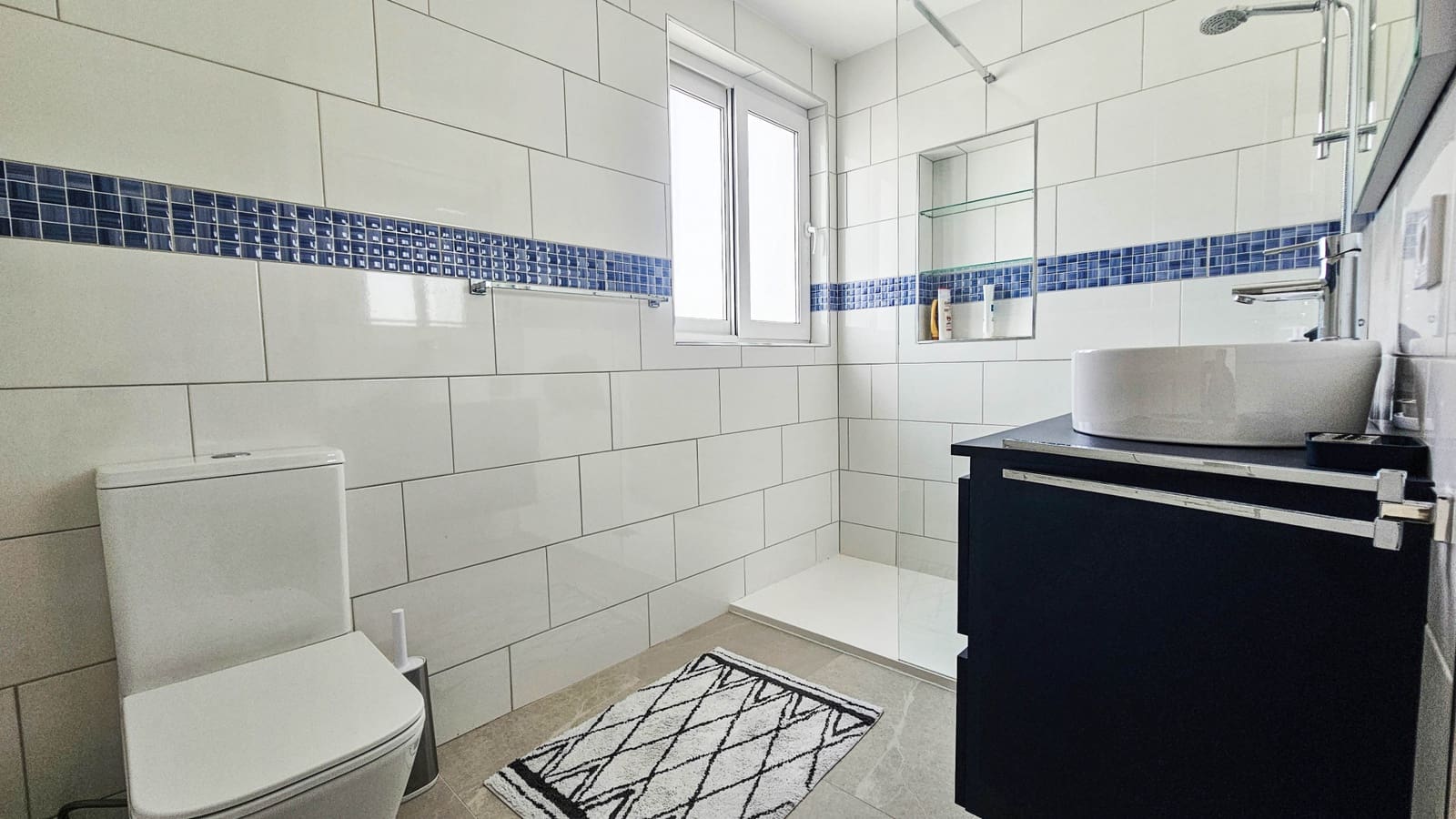 4 chambre Villa/Maison à vendre à La Duquesa / Puerto de la Duquesa avec piscine - 1 100 000 € (Ref: 8938223)