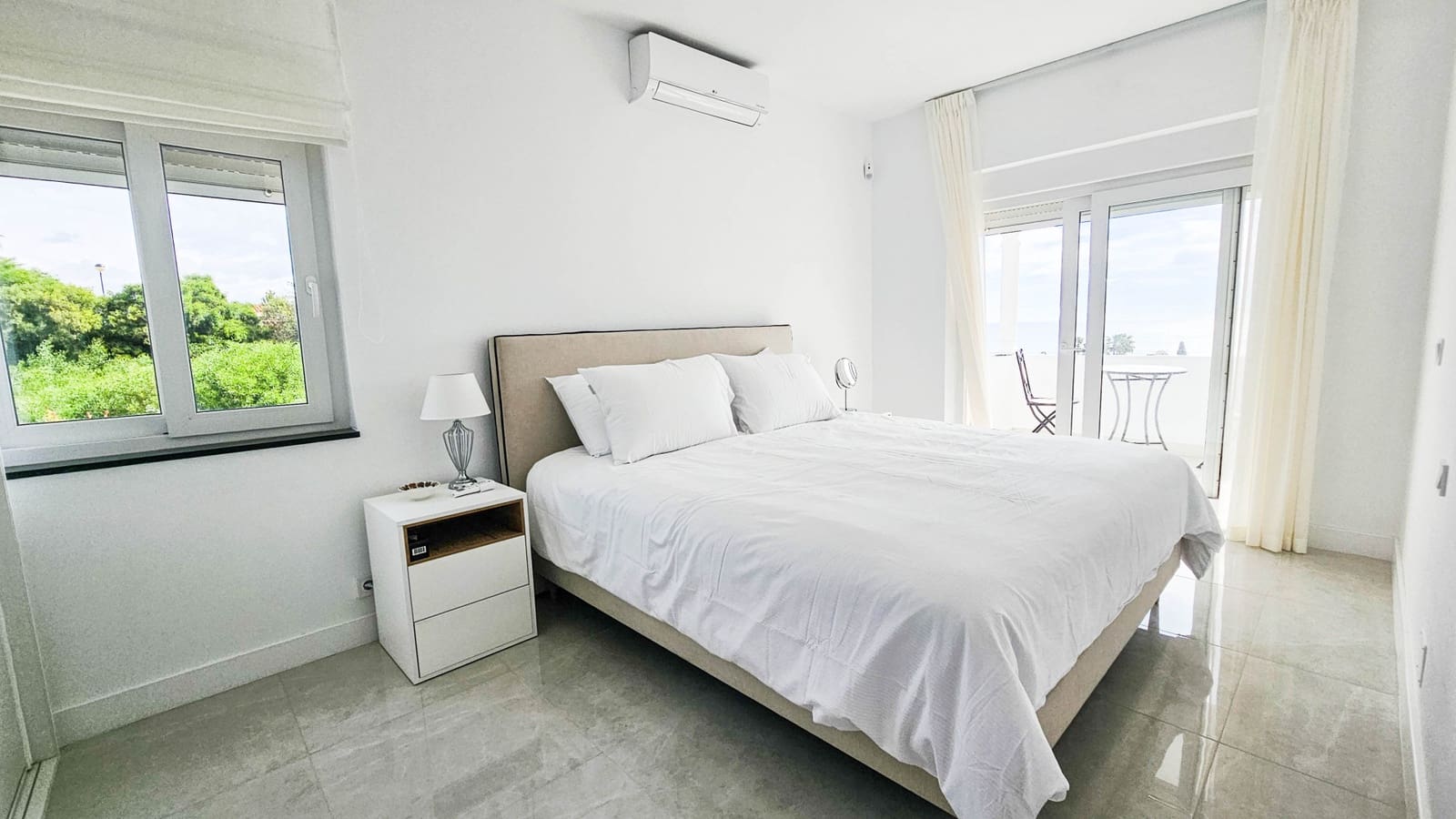 4 chambre Villa/Maison à vendre à La Duquesa / Puerto de la Duquesa avec piscine - 1 100 000 € (Ref: 8938223)