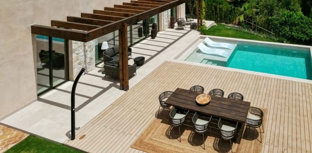 4 soveværelse Villa til salg i Benahavís med swimmingpool garage - € 2.325.000 (Ref: 9035551)