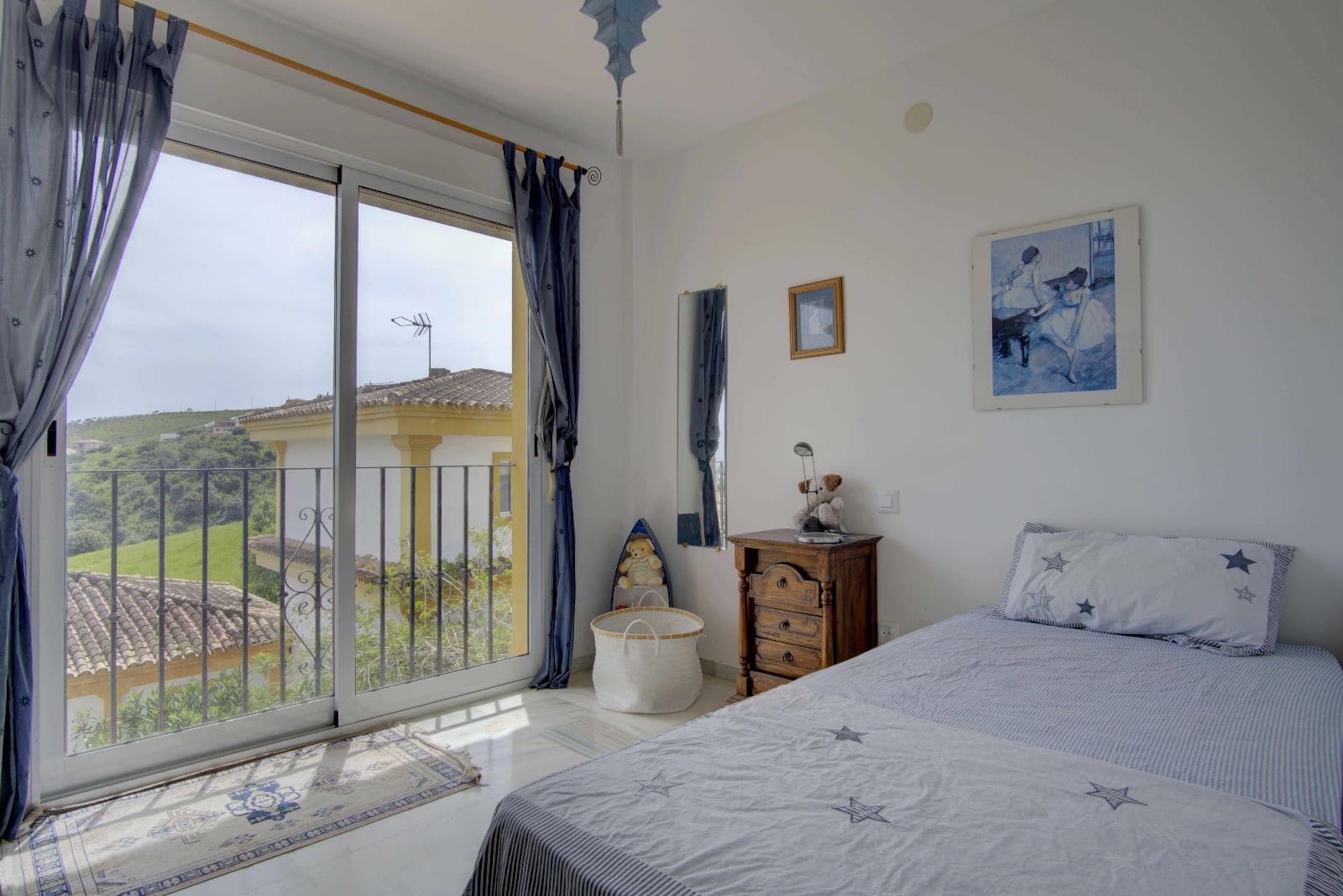 4 soveværelse Semi-Rækkehus til salg i Manilva med swimmingpool - € 439.950 (Ref: 9104040)