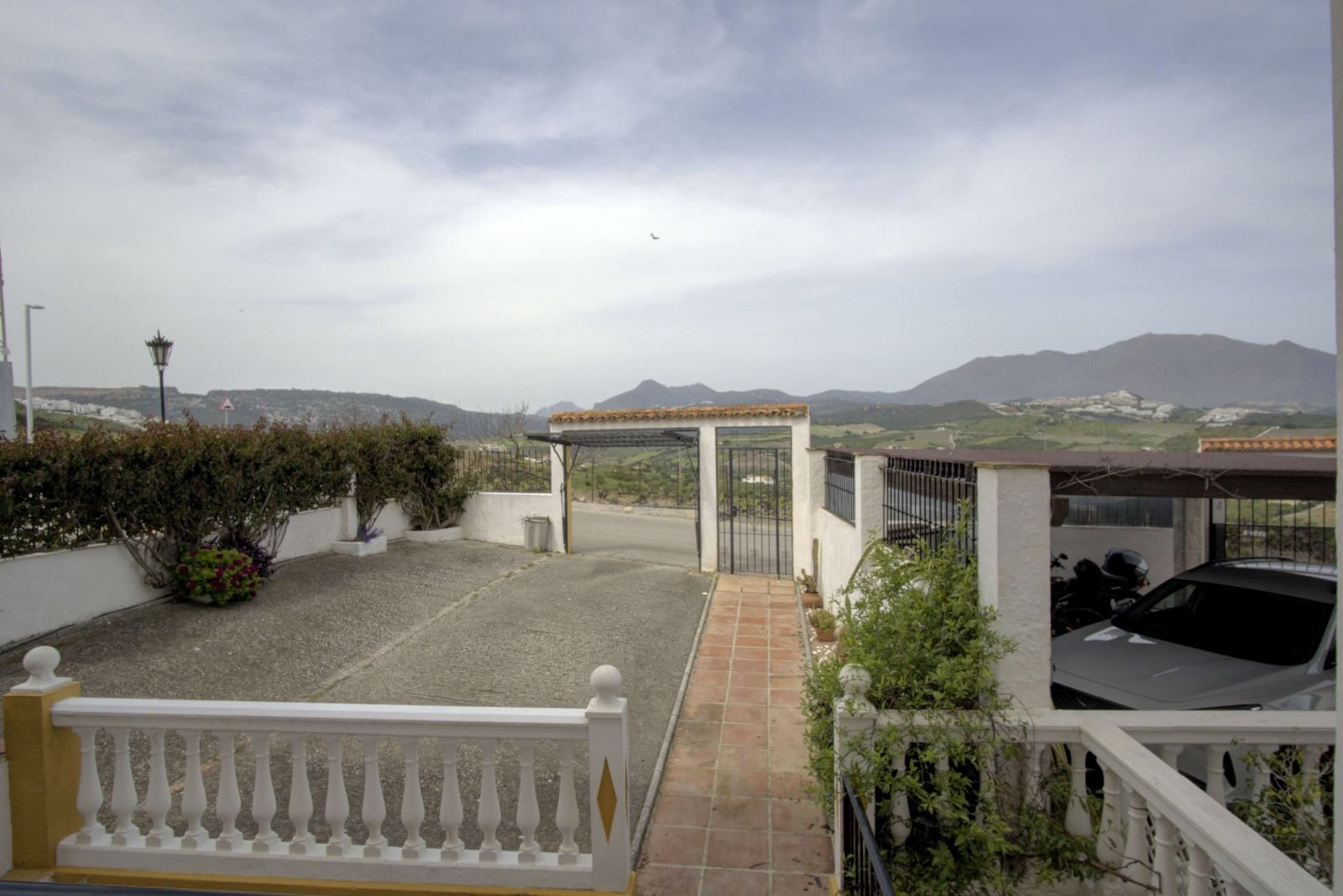 4 soveværelse Semi-Rækkehus til salg i Manilva med swimmingpool - € 439.950 (Ref: 9104040)