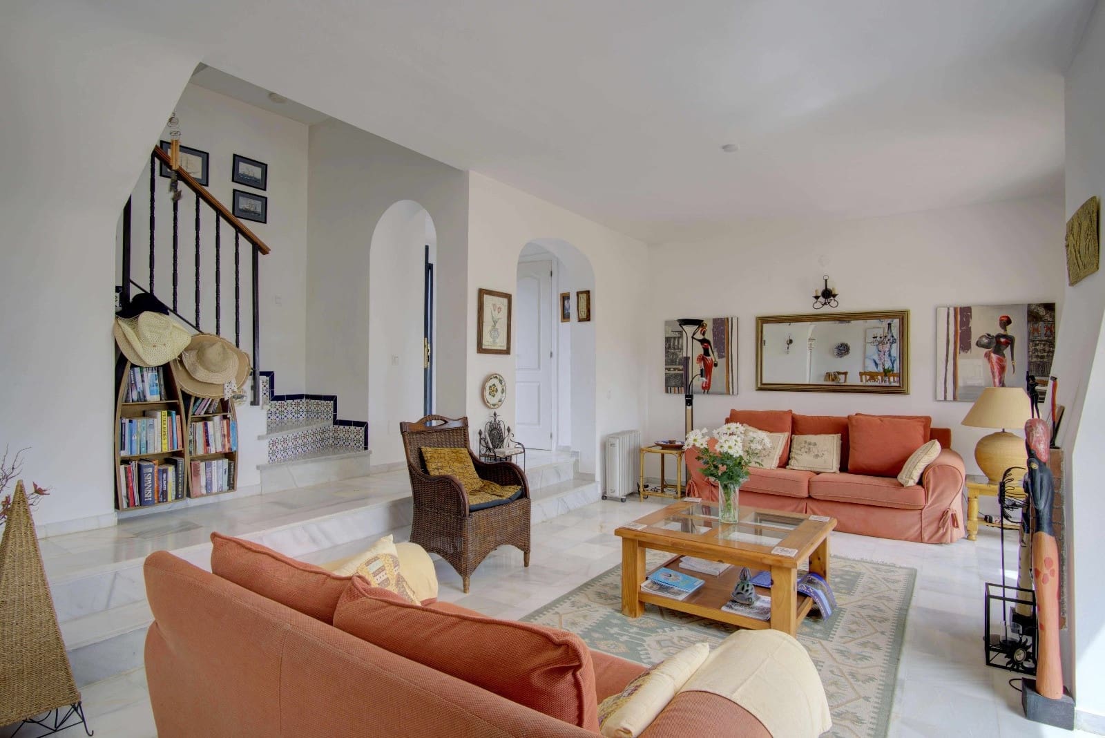 4 soveværelse Semi-Rækkehus til salg i Manilva med swimmingpool - € 439.950 (Ref: 9104040)