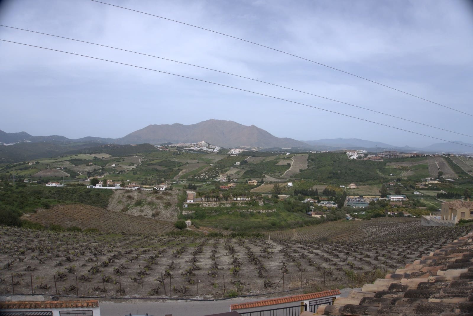 4 soveværelse Semi-Rækkehus til salg i Manilva med swimmingpool - € 439.950 (Ref: 9104040)