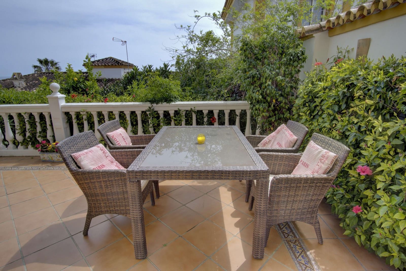 4 bedroom Semi-detached Villa for sale in Manilva with pool - € 439,950 (Ref: 9104040)