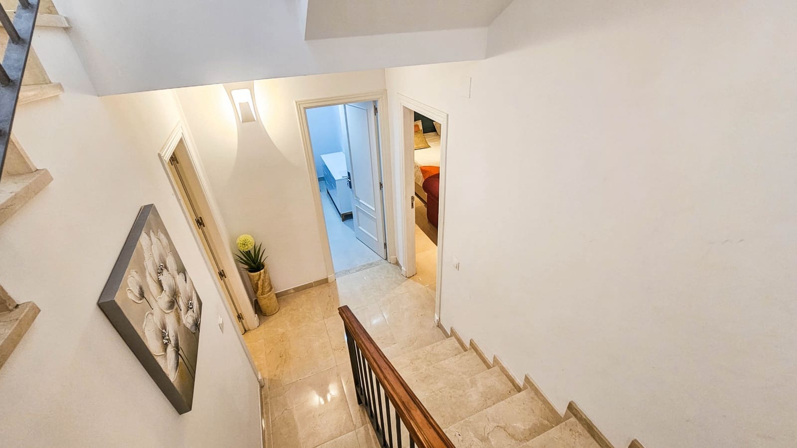 4 soverom Kjedet enebolig til salgs i Manilva med svømmebasseng garasje - € 695 000 (Ref: 9177181)